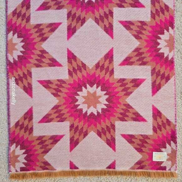 NWOT Faherty x B. Yellowtail Bright Star Scarf in Fuchsia Berry - Picture 6 of 13